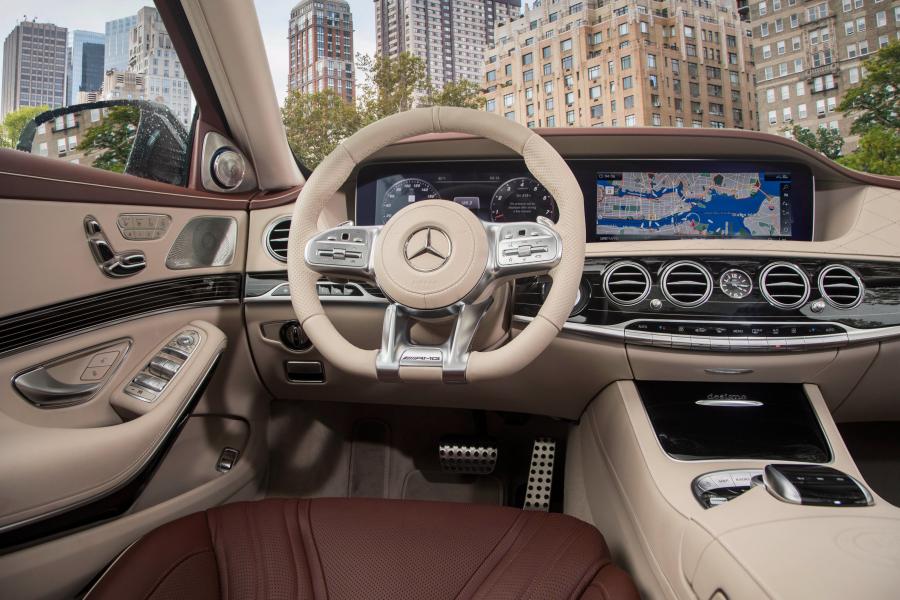 Торпедо Mercedes-AMG S65 Lang (V222) 2017 года  (NA) (фото 2 из 27)